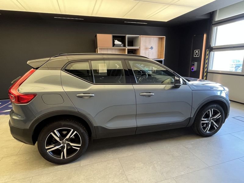 https://cdn-dk.caraffinity.it/dealer/datafiles/vehicle/images/800/11154/YCtEzMaKoukOHGcf.jpeg