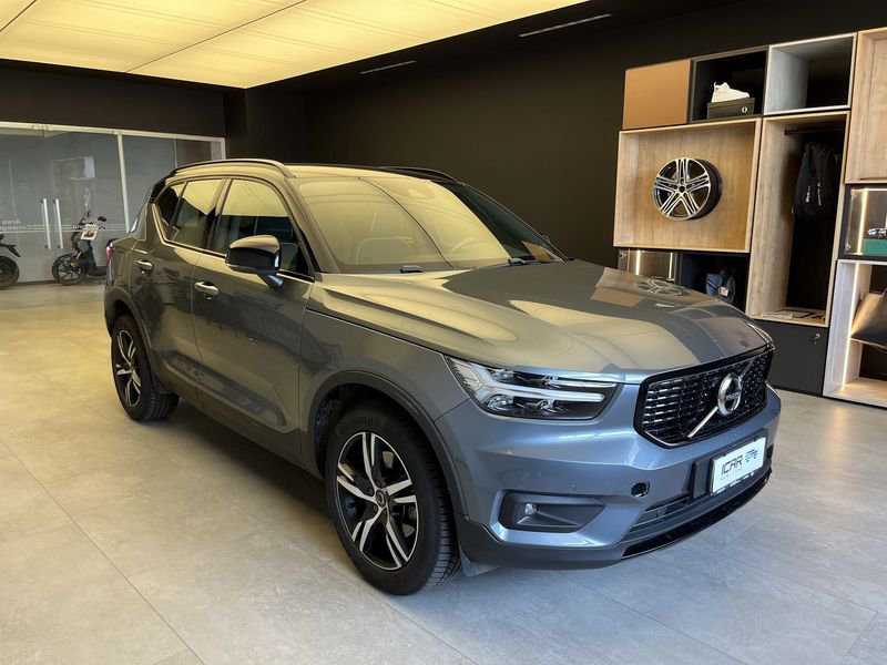 https://cdn-dk.caraffinity.it/dealer/datafiles/vehicle/images/800/11154/bvY4qq16qsZCHbQZ.jpeg