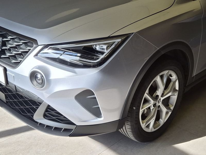 https://cdn-dk.caraffinity.it/dealer/datafiles/vehicle/images/800/11154/iPrQf5NgJLiix1rW.jpg