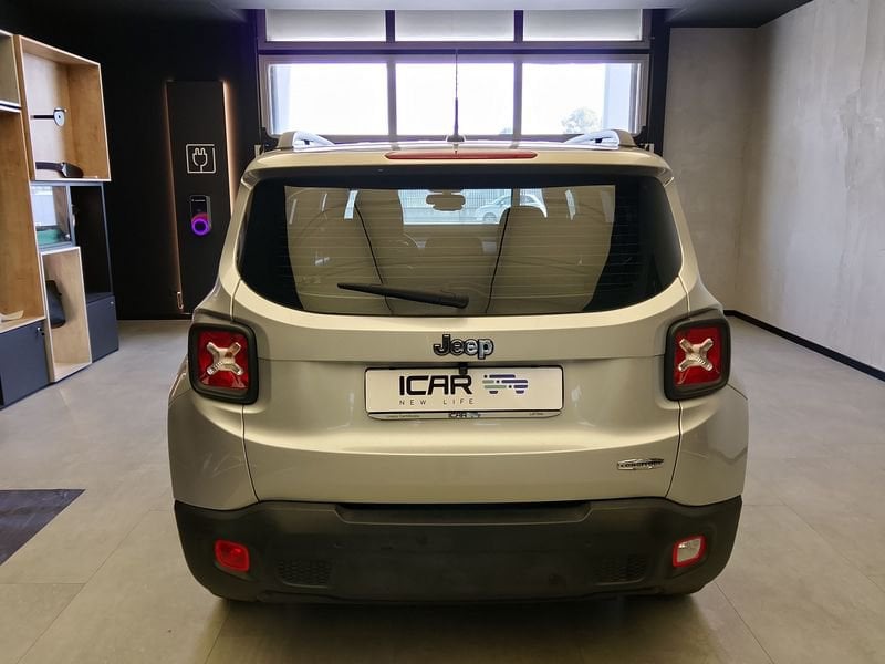 https://cdn-dk.caraffinity.it/dealer/datafiles/vehicle/images/800/11154/lvS5EOVnyWdfFrBz.jpeg