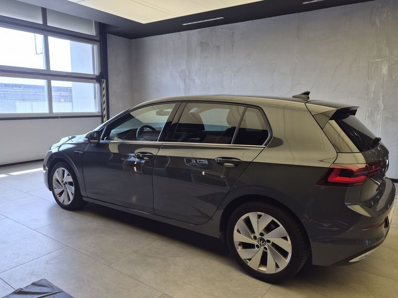 https://cdn-dk.caraffinity.it/dealer/datafiles/vehicle/images/800/11154/zeF8IGad7bgeeVZK.jpeg