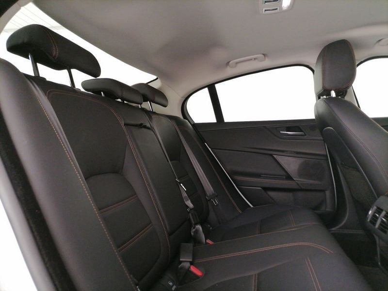 https://cdn-dk.caraffinity.it/dealer/datafiles/vehicle/images/800/1309/0qMi02zwQrcA7Op0.jpeg
