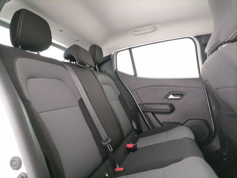 https://cdn-dk.caraffinity.it/dealer/datafiles/vehicle/images/800/1309/1sSWLjU85lQ0Iy5N.jpeg