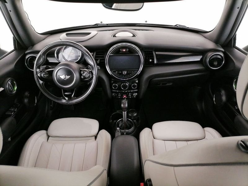 https://cdn-dk.caraffinity.it/dealer/datafiles/vehicle/images/800/1309/22fZC0wWrPKyTFaC.jpeg