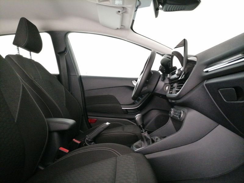 https://cdn-dk.caraffinity.it/dealer/datafiles/vehicle/images/800/1309/2DLr05L3fhZd0Gf9.jpeg