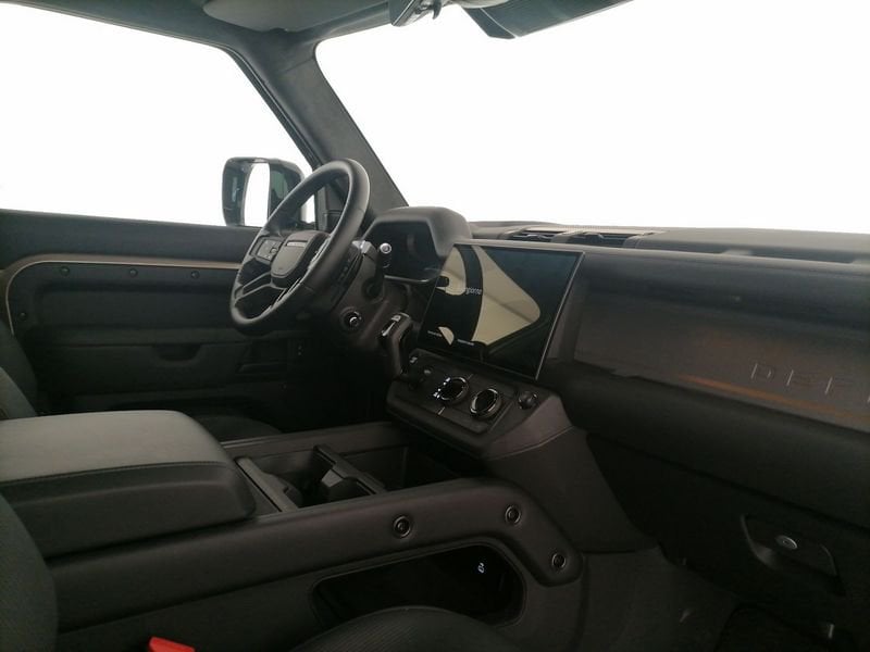 https://cdn-dk.caraffinity.it/dealer/datafiles/vehicle/images/800/1309/3pQSvVmwtHAEIdrS.jpg