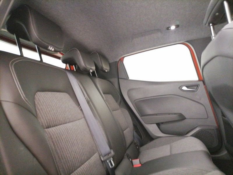 https://cdn-dk.caraffinity.it/dealer/datafiles/vehicle/images/800/1309/4bqRXY3W8UekhtBX.jpeg