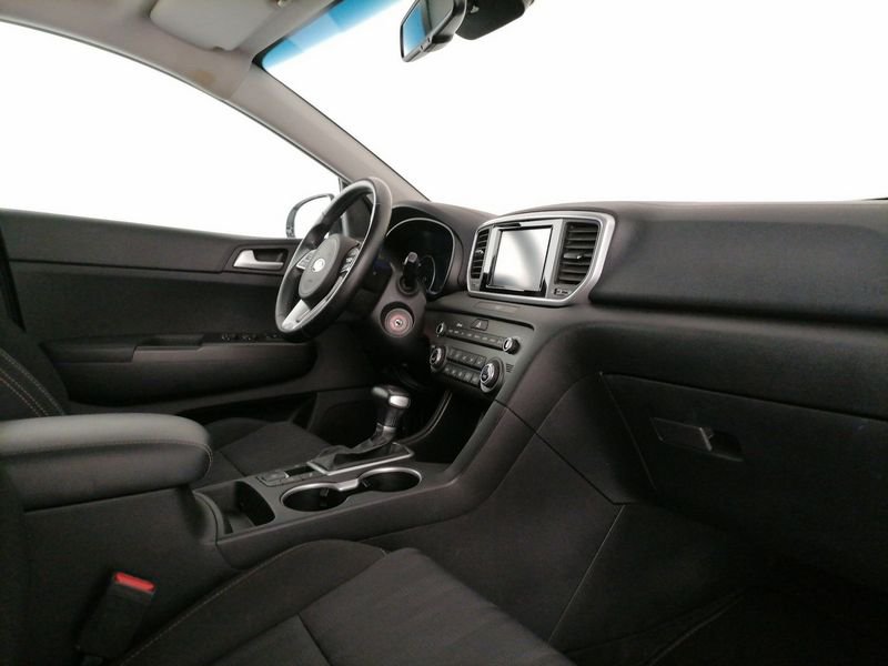 https://cdn-dk.caraffinity.it/dealer/datafiles/vehicle/images/800/1309/6Mn9OOBzP94LnUGT.jpeg