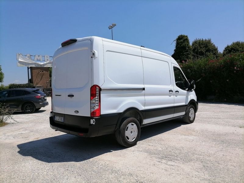 https://cdn-dk.caraffinity.it/dealer/datafiles/vehicle/images/800/1309/6pRgUTdjxyYeDfLy.jpeg