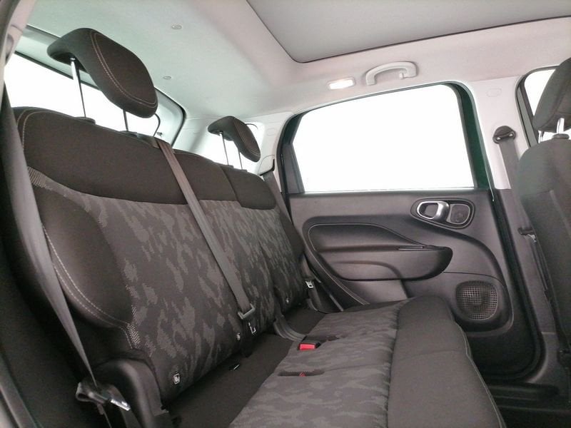 https://cdn-dk.caraffinity.it/dealer/datafiles/vehicle/images/800/1309/7rzPTKCCsLhY8M70.jpeg