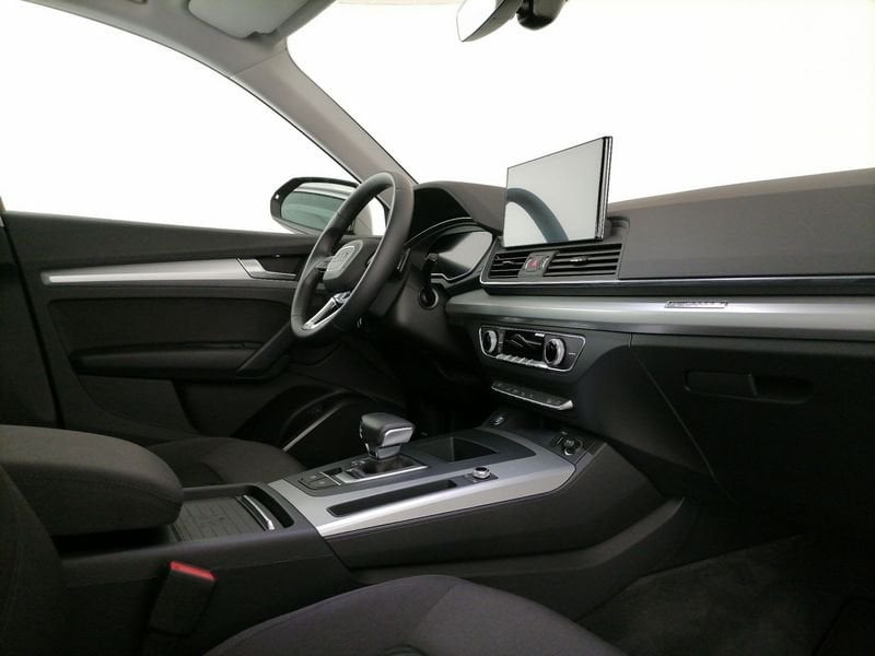 https://cdn-dk.caraffinity.it/dealer/datafiles/vehicle/images/800/1309/9MCLmVwayCEZ6Rd6.jpeg