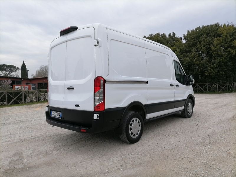 https://cdn-dk.caraffinity.it/dealer/datafiles/vehicle/images/800/1309/AR6EtFtHg0qyljbR.jpeg