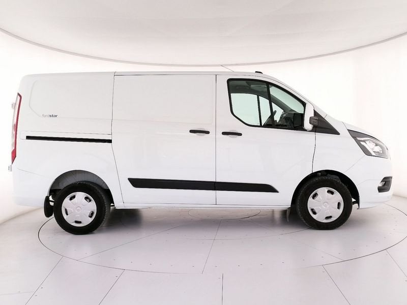 https://cdn-dk.caraffinity.it/dealer/datafiles/vehicle/images/800/1309/C80AYhK6gnuUDZF3.jpeg