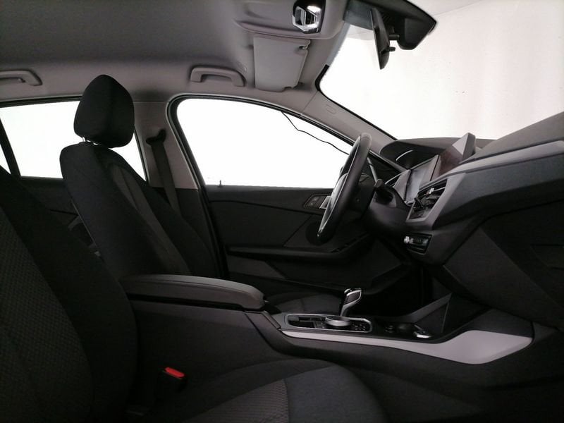 https://cdn-dk.caraffinity.it/dealer/datafiles/vehicle/images/800/1309/CLchWepTH8eiruDB.jpeg