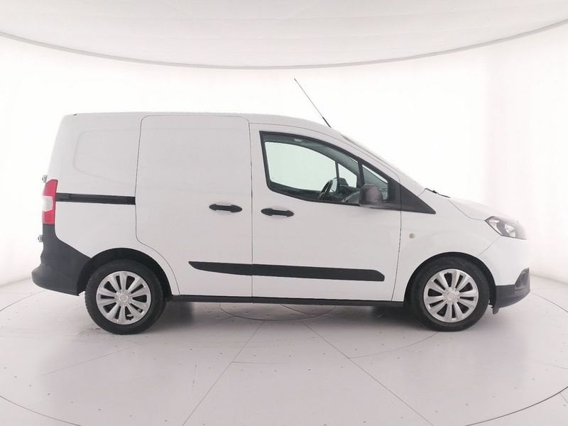 https://cdn-dk.caraffinity.it/dealer/datafiles/vehicle/images/800/1309/DqO1ZBlk84VXzMDA.jpeg