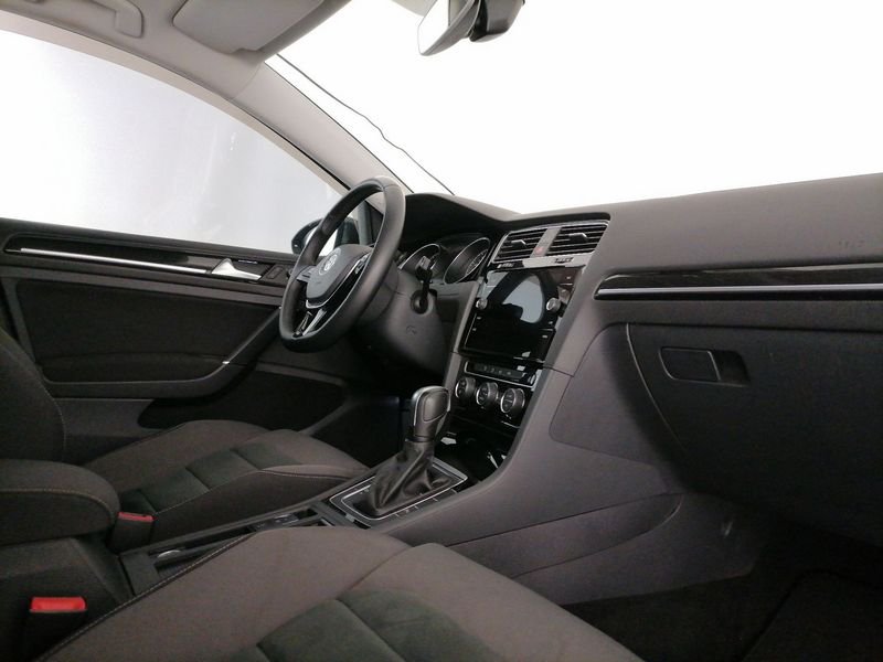 https://cdn-dk.caraffinity.it/dealer/datafiles/vehicle/images/800/1309/EZeQrUPdiN2ra1jK.jpeg
