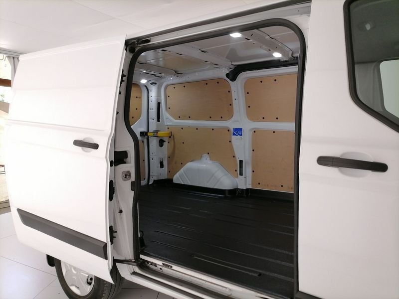https://cdn-dk.caraffinity.it/dealer/datafiles/vehicle/images/800/1309/GCqvaMfkSxLTwMrd.jpeg
