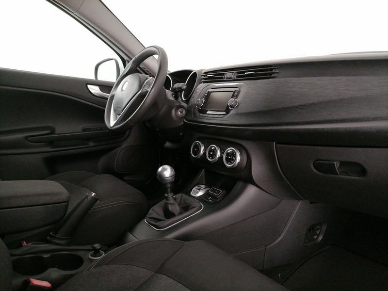 https://cdn-dk.caraffinity.it/dealer/datafiles/vehicle/images/800/1309/HEMcXgsC73RYoGuq.jpeg