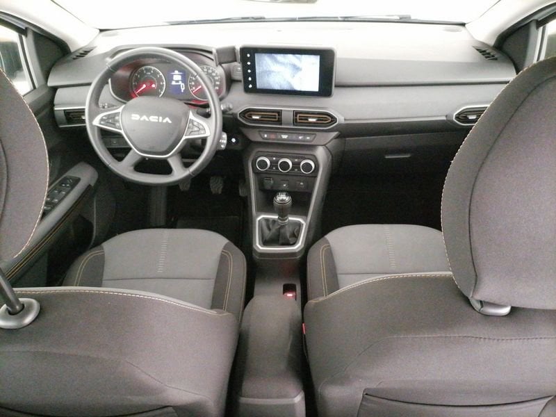 https://cdn-dk.caraffinity.it/dealer/datafiles/vehicle/images/800/1309/HLF78JUkwUhfVsKF.jpeg