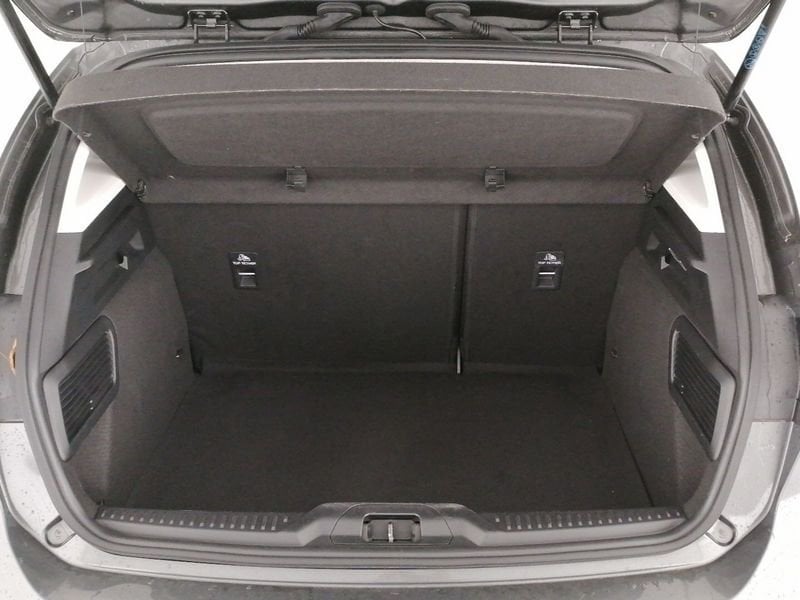 https://cdn-dk.caraffinity.it/dealer/datafiles/vehicle/images/800/1309/IyGxVpsRrB2EZNzu.jpeg