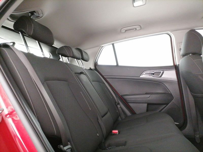 https://cdn-dk.caraffinity.it/dealer/datafiles/vehicle/images/800/1309/JpgGKc09YJrmKfVJ.jpeg