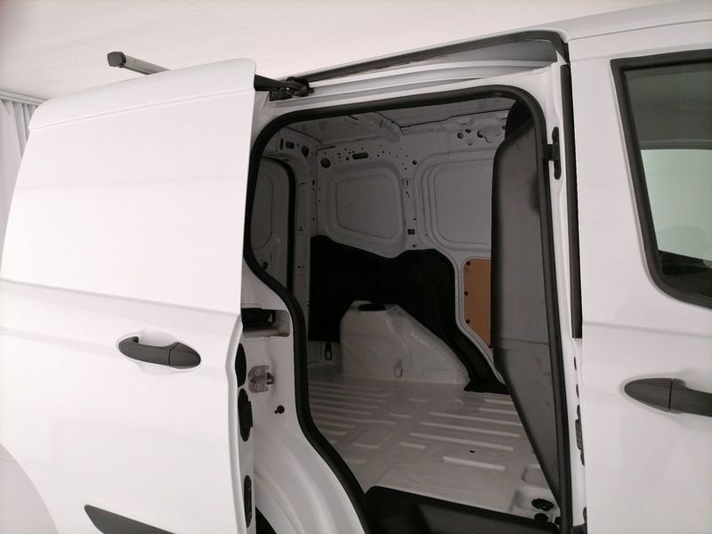 https://cdn-dk.caraffinity.it/dealer/datafiles/vehicle/images/800/1309/K95Q1cOcDnsSZ21P.jpeg