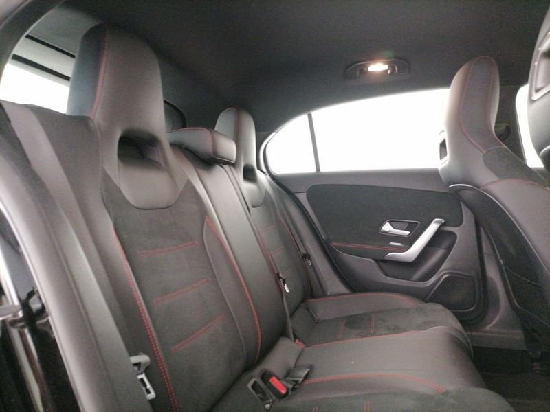 https://cdn-dk.caraffinity.it/dealer/datafiles/vehicle/images/800/1309/L3V3tPvgiQZDPggy.jpeg