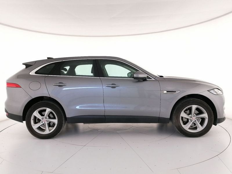 https://cdn-dk.caraffinity.it/dealer/datafiles/vehicle/images/800/1309/L7NUDcYsI1iQjvEp.jpeg