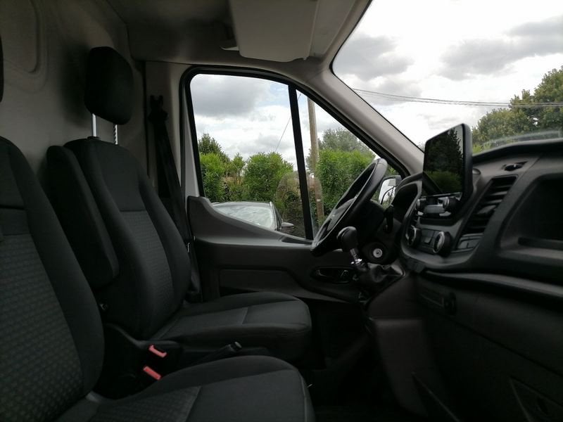 https://cdn-dk.caraffinity.it/dealer/datafiles/vehicle/images/800/1309/LQ1PenIOhBjOdTK9.jpeg