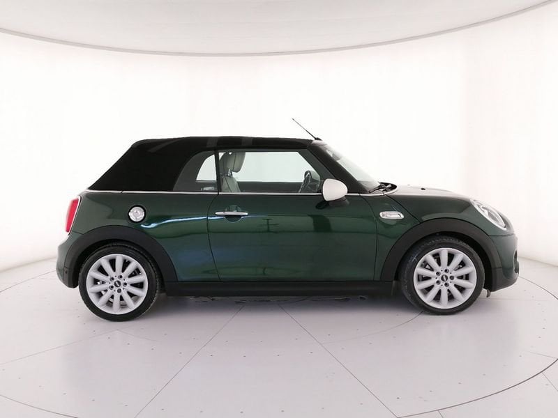 https://cdn-dk.caraffinity.it/dealer/datafiles/vehicle/images/800/1309/NjjQurIqvvXyJtWt.jpeg
