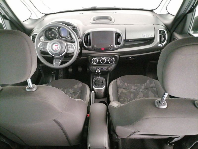 https://cdn-dk.caraffinity.it/dealer/datafiles/vehicle/images/800/1309/OGMnaqLCHRIQqCFR.jpeg