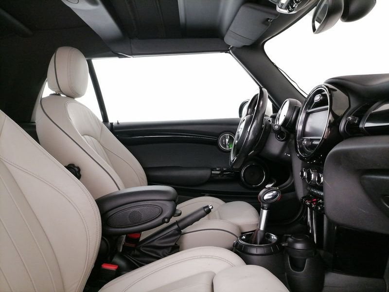 https://cdn-dk.caraffinity.it/dealer/datafiles/vehicle/images/800/1309/OxLmp47gs3tMqYJG.jpeg