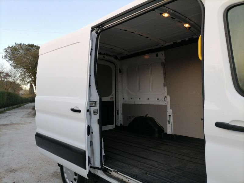 https://cdn-dk.caraffinity.it/dealer/datafiles/vehicle/images/800/1309/P598GWDqCwu1DLeM.jpeg