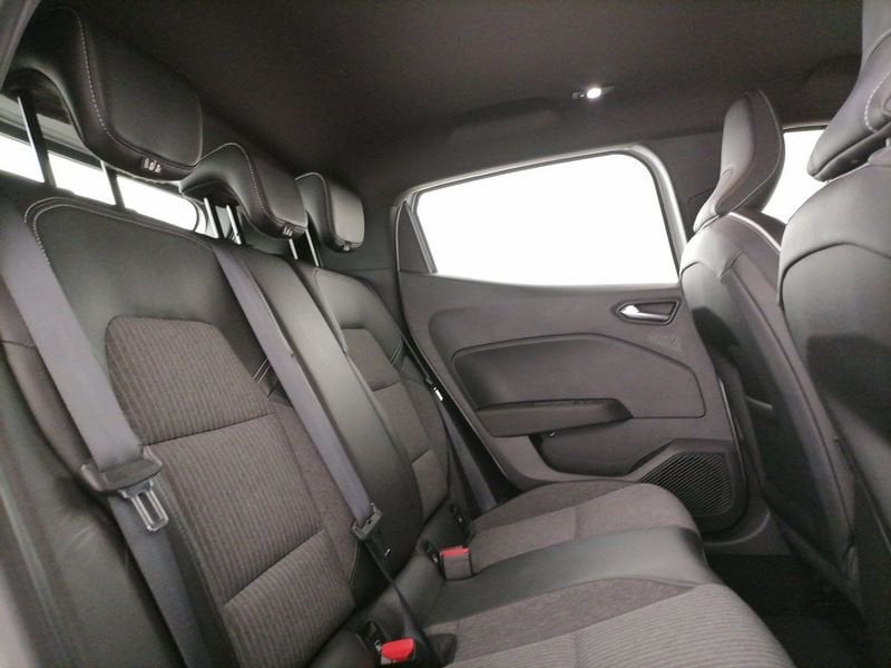https://cdn-dk.caraffinity.it/dealer/datafiles/vehicle/images/800/1309/PdGODHdXdb1HwlkA.jpeg