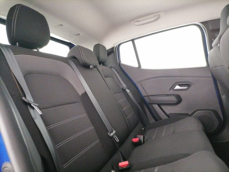 https://cdn-dk.caraffinity.it/dealer/datafiles/vehicle/images/800/1309/R6QWYqDuLUEHgZbb.jpeg