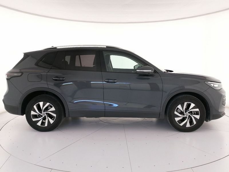 https://cdn-dk.caraffinity.it/dealer/datafiles/vehicle/images/800/1309/RObLv5gze0wcHnff.jpeg