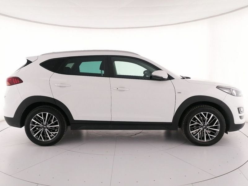 https://cdn-dk.caraffinity.it/dealer/datafiles/vehicle/images/800/1309/SGYLicF2STOzMCqK.jpeg
