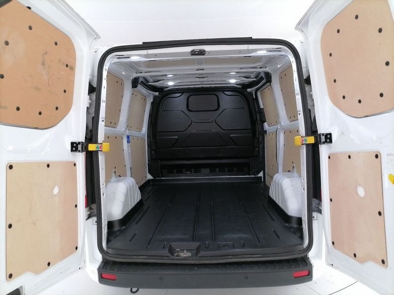 https://cdn-dk.caraffinity.it/dealer/datafiles/vehicle/images/800/1309/THblEqCrYuhZiZFG.jpeg