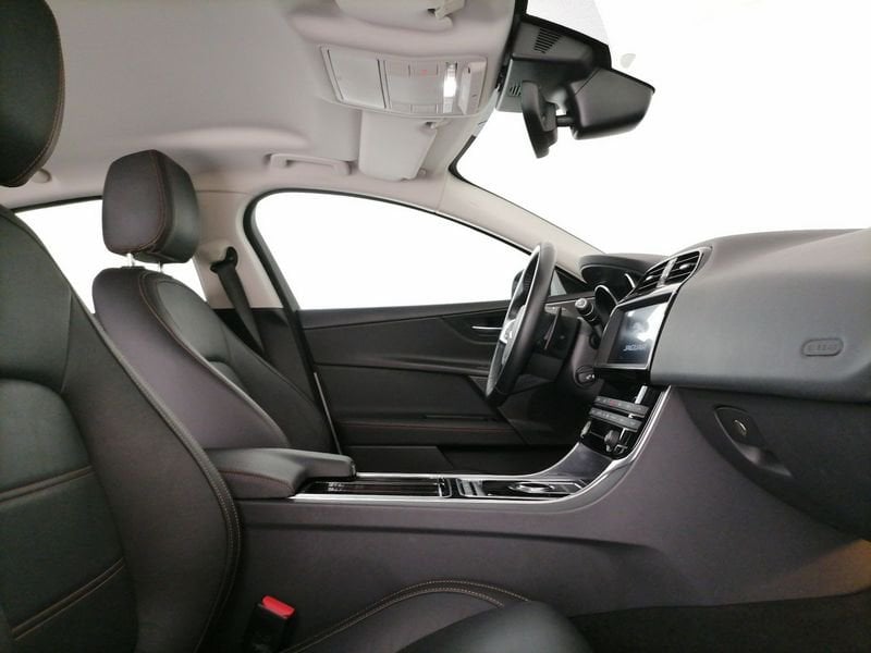 https://cdn-dk.caraffinity.it/dealer/datafiles/vehicle/images/800/1309/Vt2vvDcsTmiNjCQT.jpeg