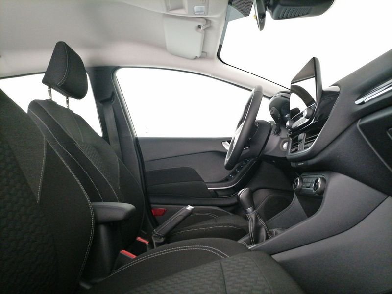 https://cdn-dk.caraffinity.it/dealer/datafiles/vehicle/images/800/1309/WYh38xSsVjeciYWz.jpeg
