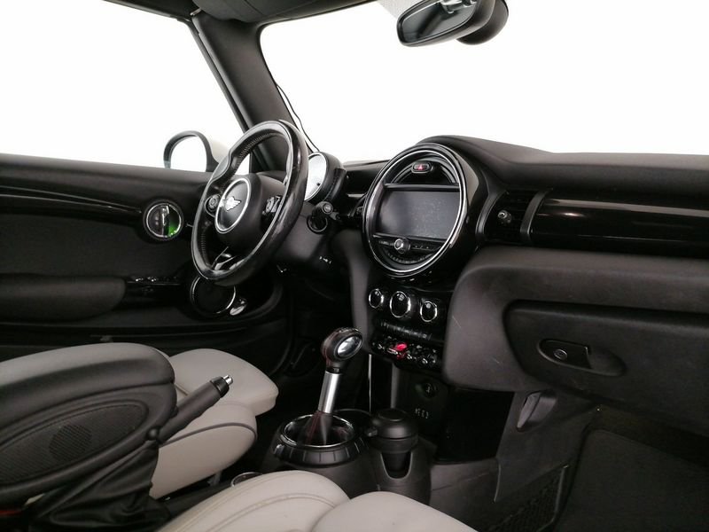 https://cdn-dk.caraffinity.it/dealer/datafiles/vehicle/images/800/1309/Y6s7jnPt4nrXaUdU.jpeg