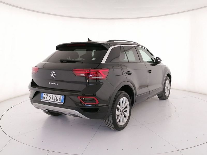 https://cdn-dk.caraffinity.it/dealer/datafiles/vehicle/images/800/1309/YTUulE4BA3knZkW7.jpeg