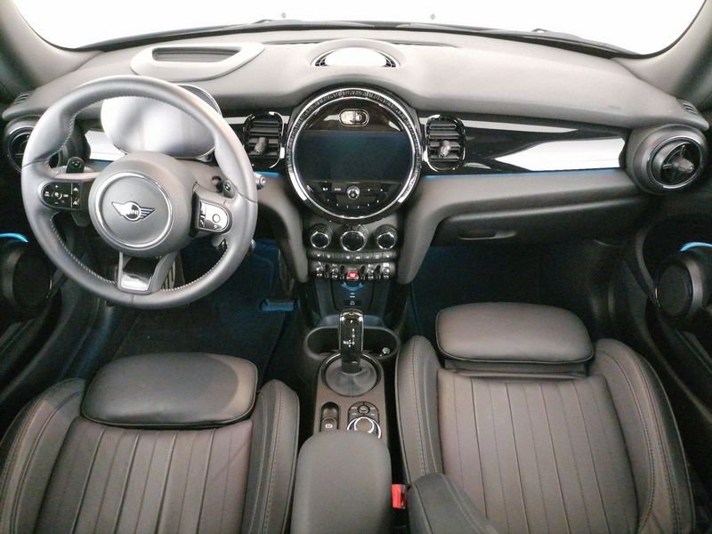 https://cdn-dk.caraffinity.it/dealer/datafiles/vehicle/images/800/1309/ZbrwuksgTMCYlLQW.jpeg