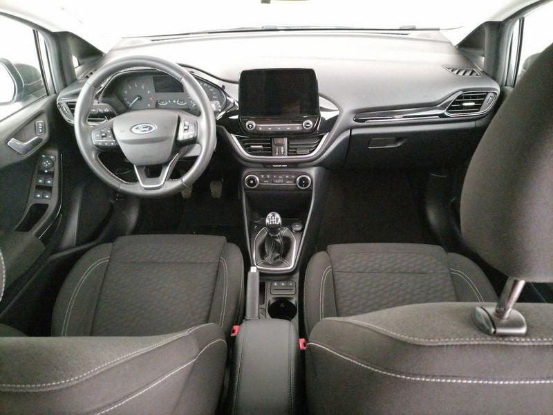 https://cdn-dk.caraffinity.it/dealer/datafiles/vehicle/images/800/1309/ZmNlRIMxaBmBevYT.jpeg