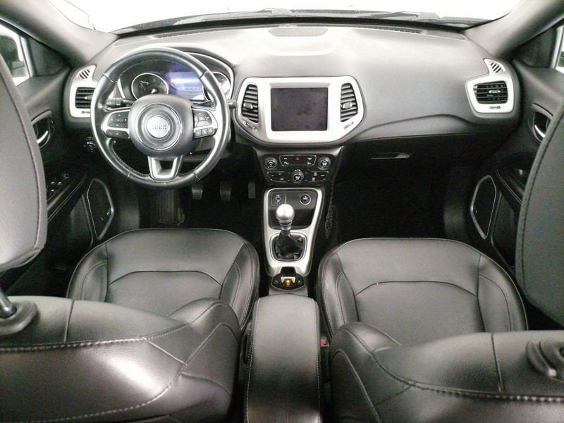 https://cdn-dk.caraffinity.it/dealer/datafiles/vehicle/images/800/1309/a5kzdBVUhjD0wYVz.jpeg