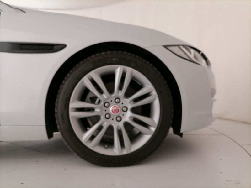 https://cdn-dk.caraffinity.it/dealer/datafiles/vehicle/images/800/1309/cr1wB4Takt2jwVO5.jpeg