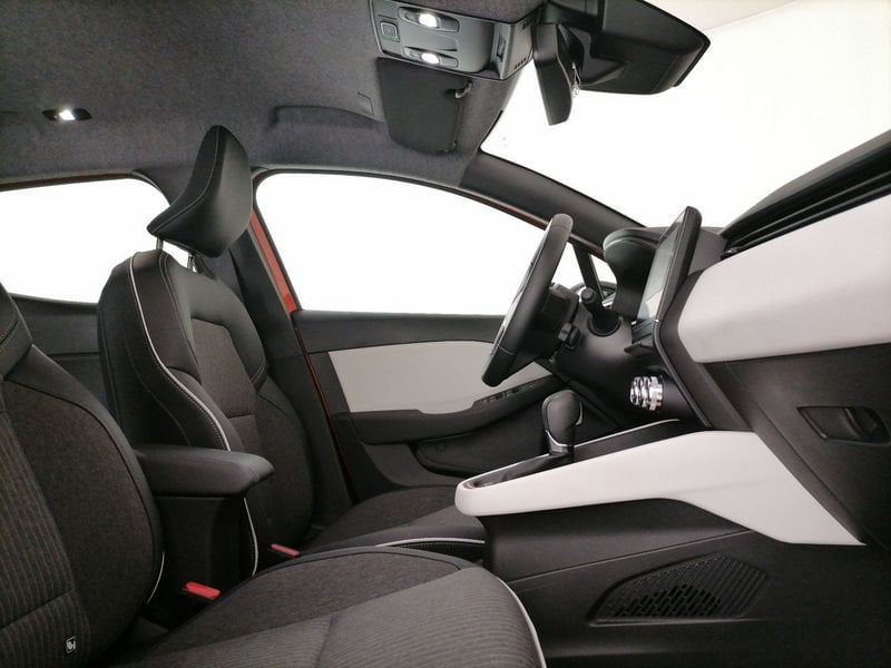https://cdn-dk.caraffinity.it/dealer/datafiles/vehicle/images/800/1309/dTfZotc3JRep9kMM.jpeg