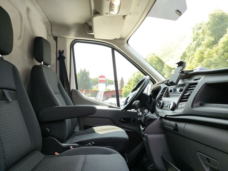 https://cdn-dk.caraffinity.it/dealer/datafiles/vehicle/images/800/1309/e6A8dUUShfJENPYd.jpeg