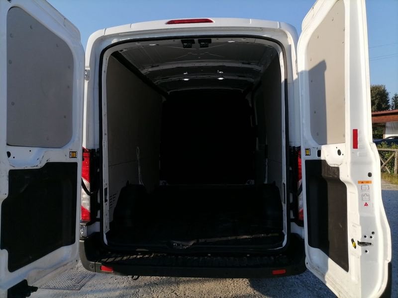 https://cdn-dk.caraffinity.it/dealer/datafiles/vehicle/images/800/1309/eGbHnRPFOL4yCvM9.jpeg