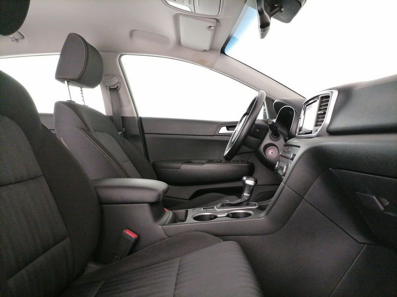 https://cdn-dk.caraffinity.it/dealer/datafiles/vehicle/images/800/1309/fDjfZbIFIqtzgsAV.jpeg